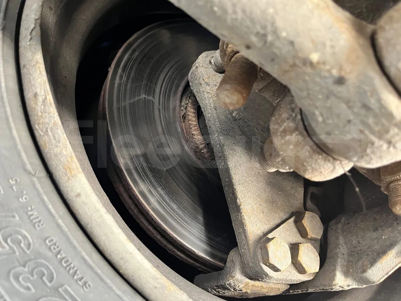 Isuzu Turquoise/Sb Anadolu - Euro 6 -140 kW - 7.720 mt - axle 2 discs right