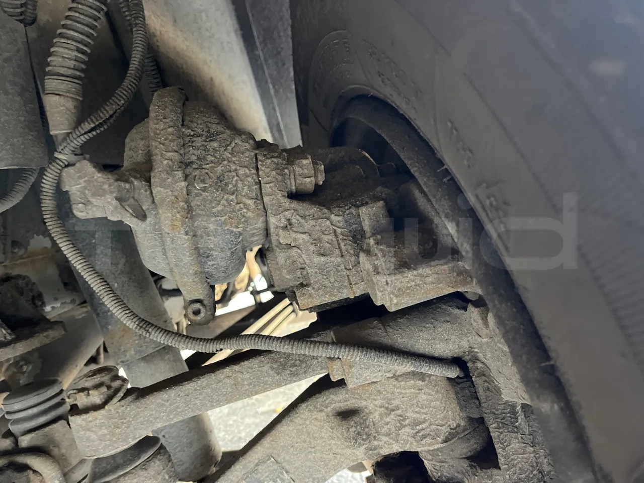 Isuzu Turquoise/Sb Anadolu - Euro 6 -140 kW - 7.720 mt - front brake calipers left