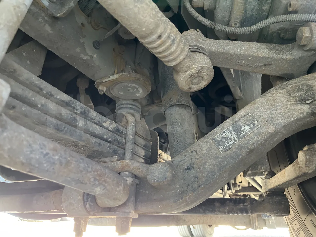 Isuzu Turquoise/Sb Anadolu - Euro 6 -140 kW - 7.720 mt - front shock absorbers left