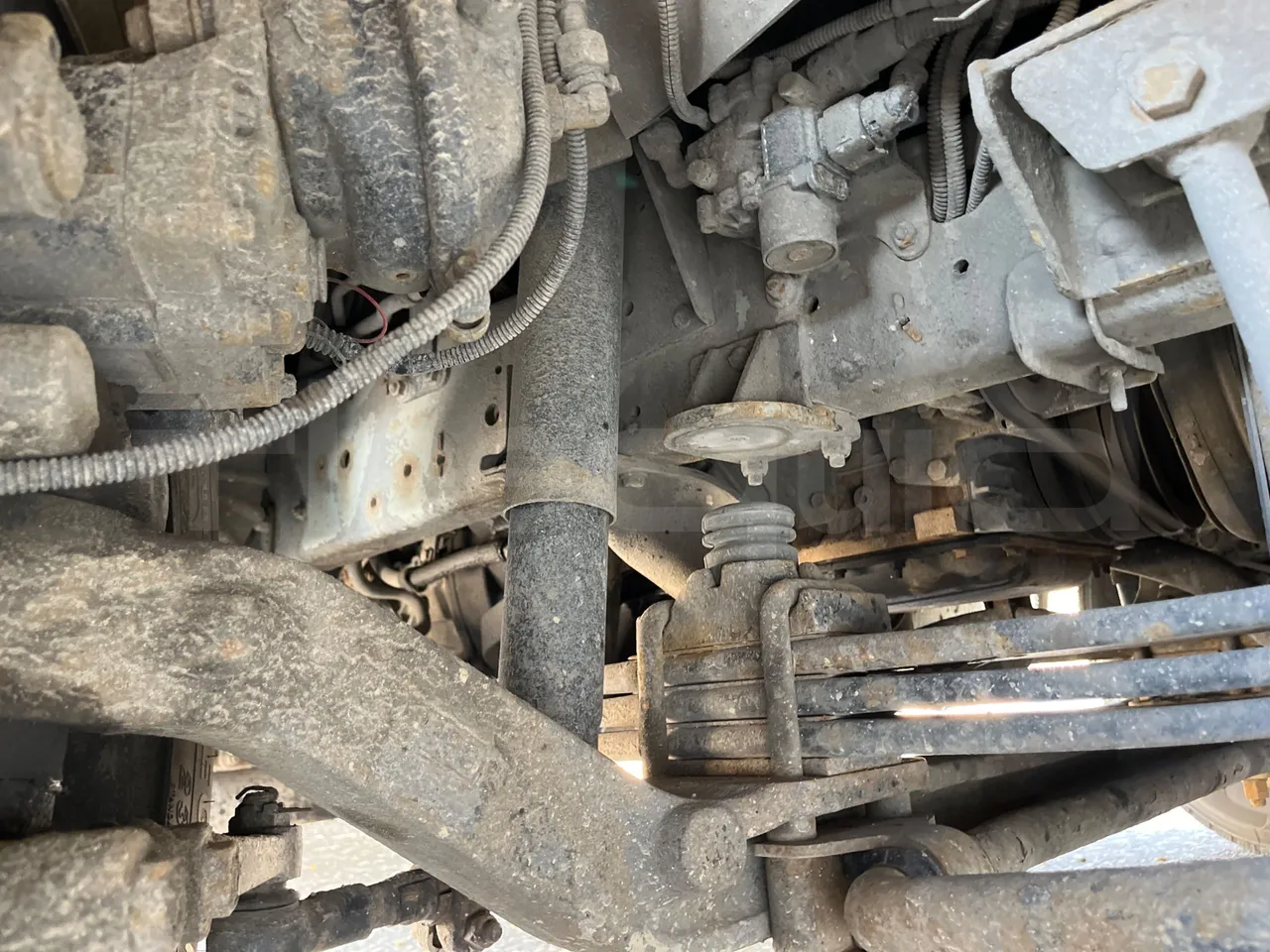 Isuzu Turquoise/Sb Anadolu - Euro 6 -140 kW - 7.720 mt - front shock absorbers right