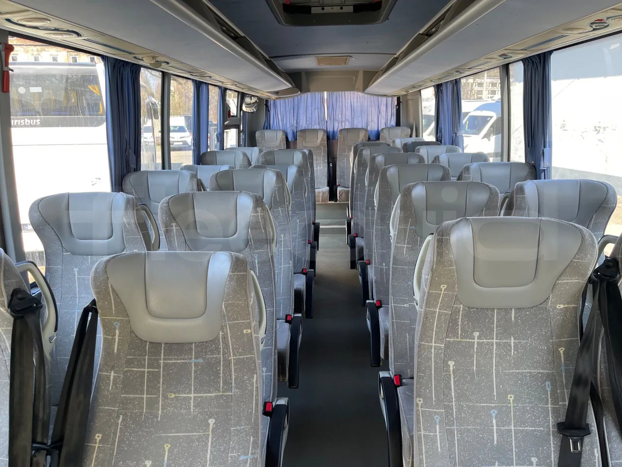 Isuzu Turquoise/Sb Anadolu - Euro 6 -140 kW - 7.720 mt - handrails photo