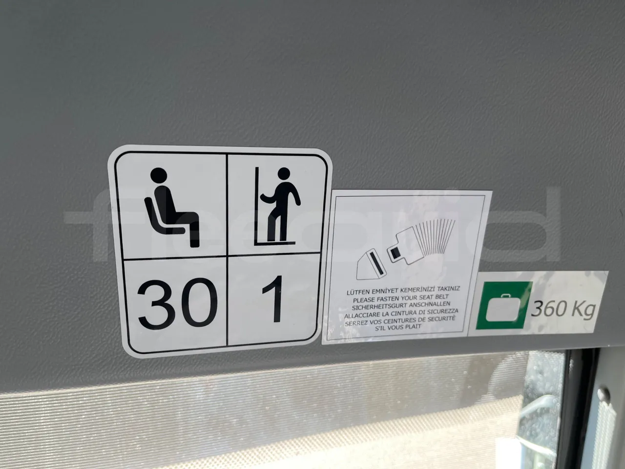 Isuzu Turquoise/Sb Anadolu - Euro 6 -140 kW - 7.720 mt - seat plate photo