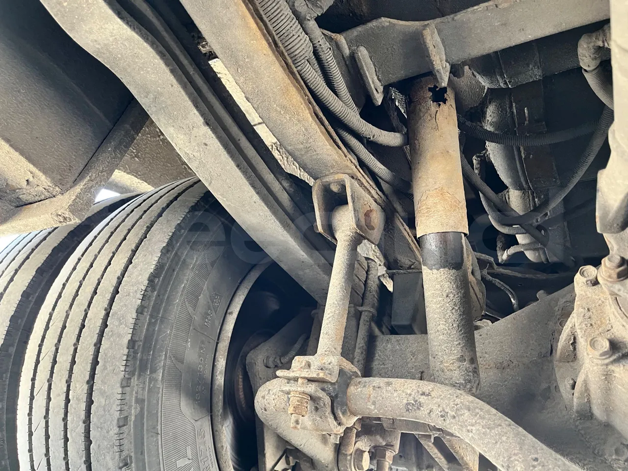 Isuzu Turquoise/Sb Anadolu - Euro 6 -140 kW - 7.720 mt - axle 2 shock absorbers 1 right