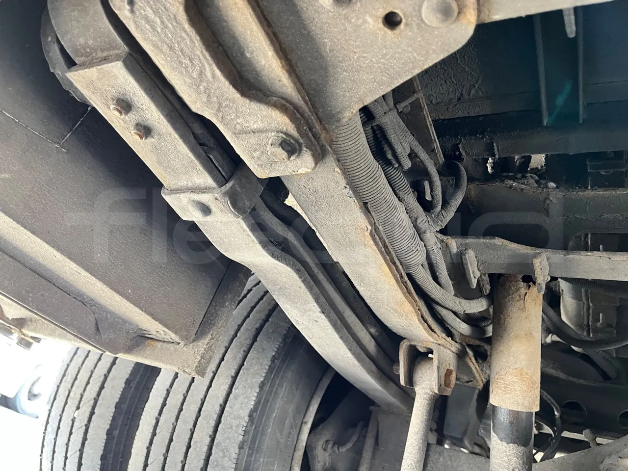 Isuzu Turquoise/Sb Anadolu - Euro 6 -140 kW - 7.720 mt - axle 2 shock absorbers 2 left