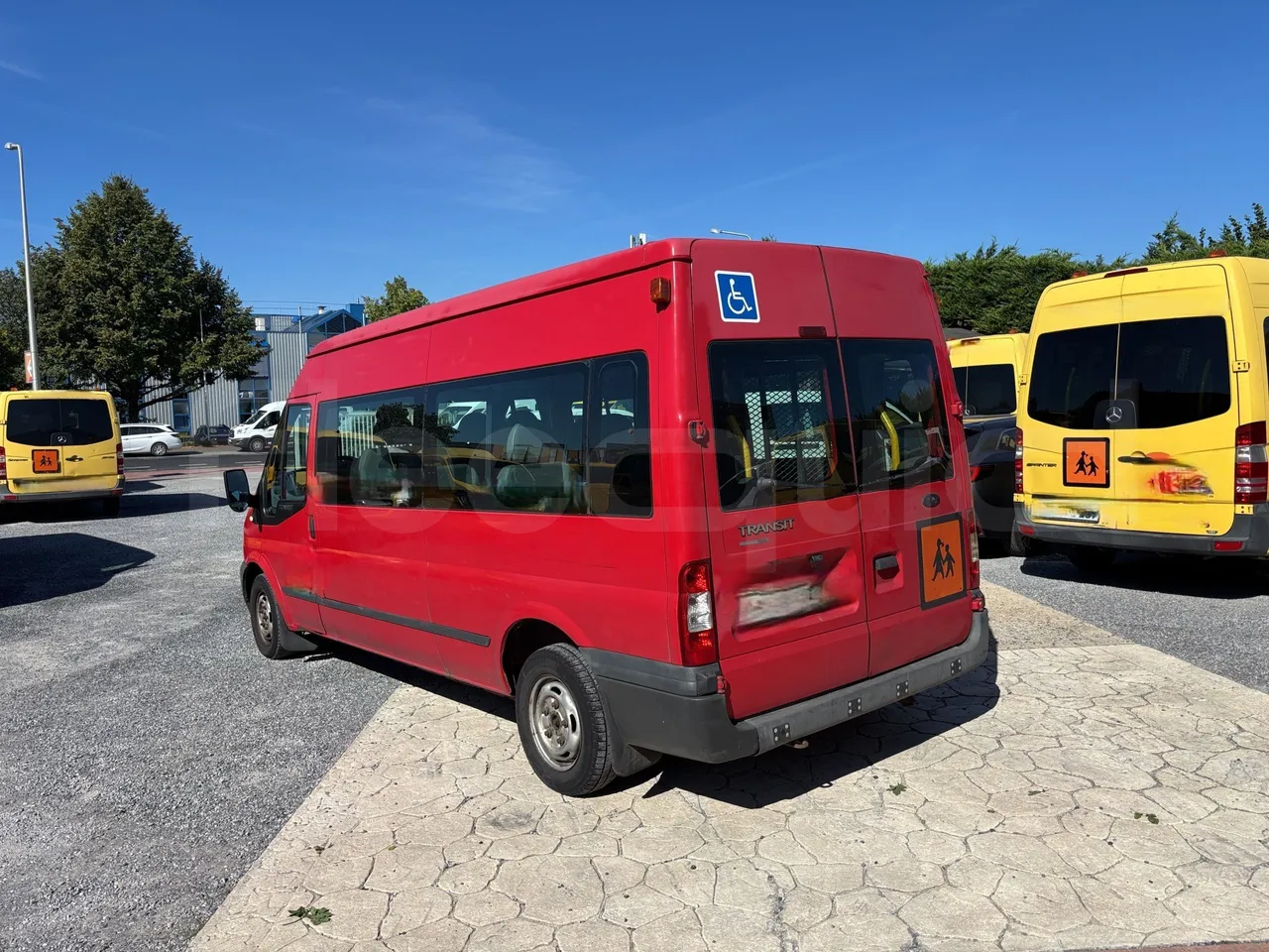 Ford Tourneo - 3/4 Rear Left Side