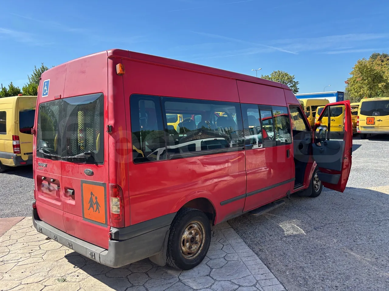 Ford Tourneo - 3/4 Rear Right Side Doors Open