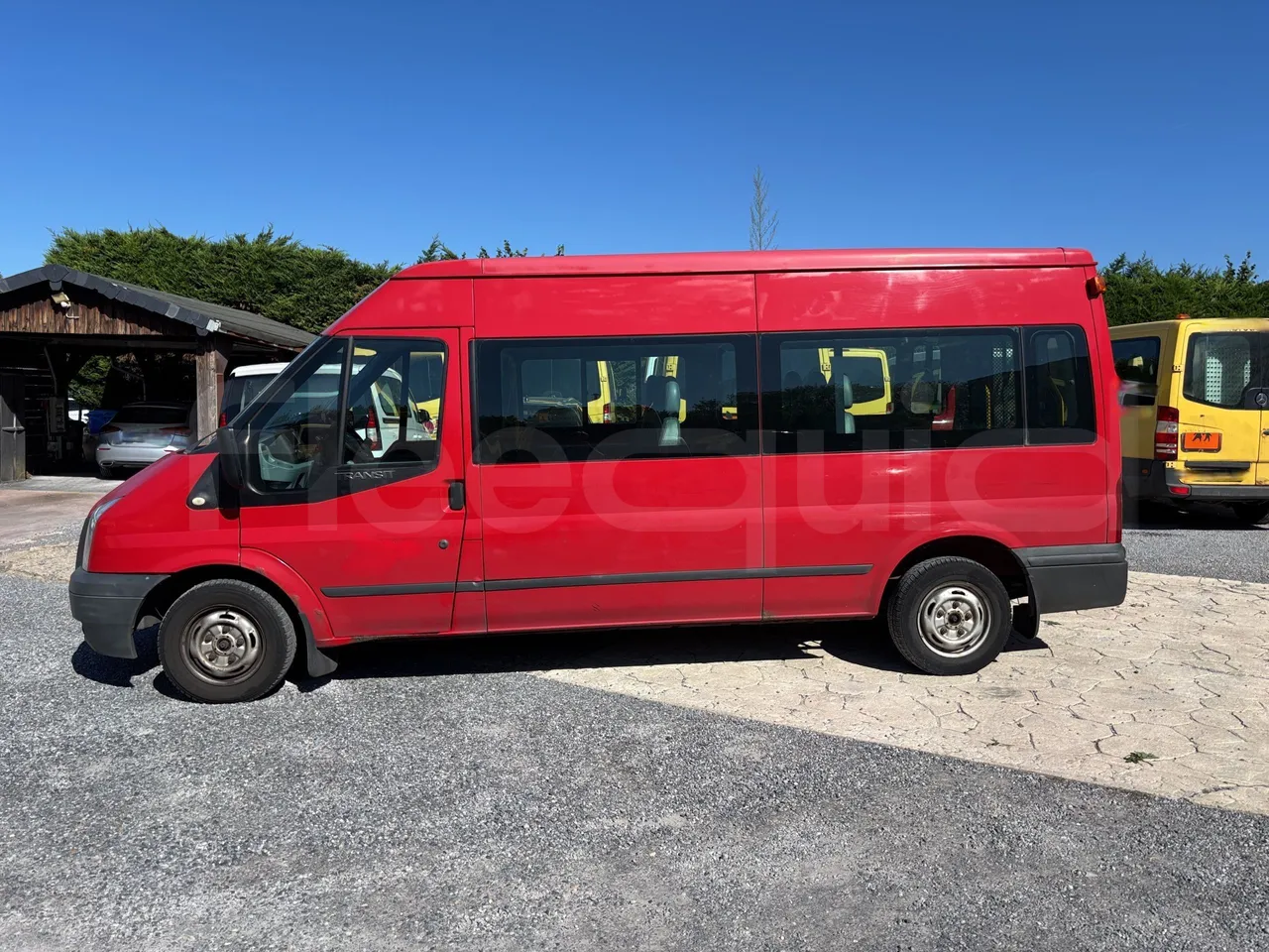 Ford Tourneo - Left Side