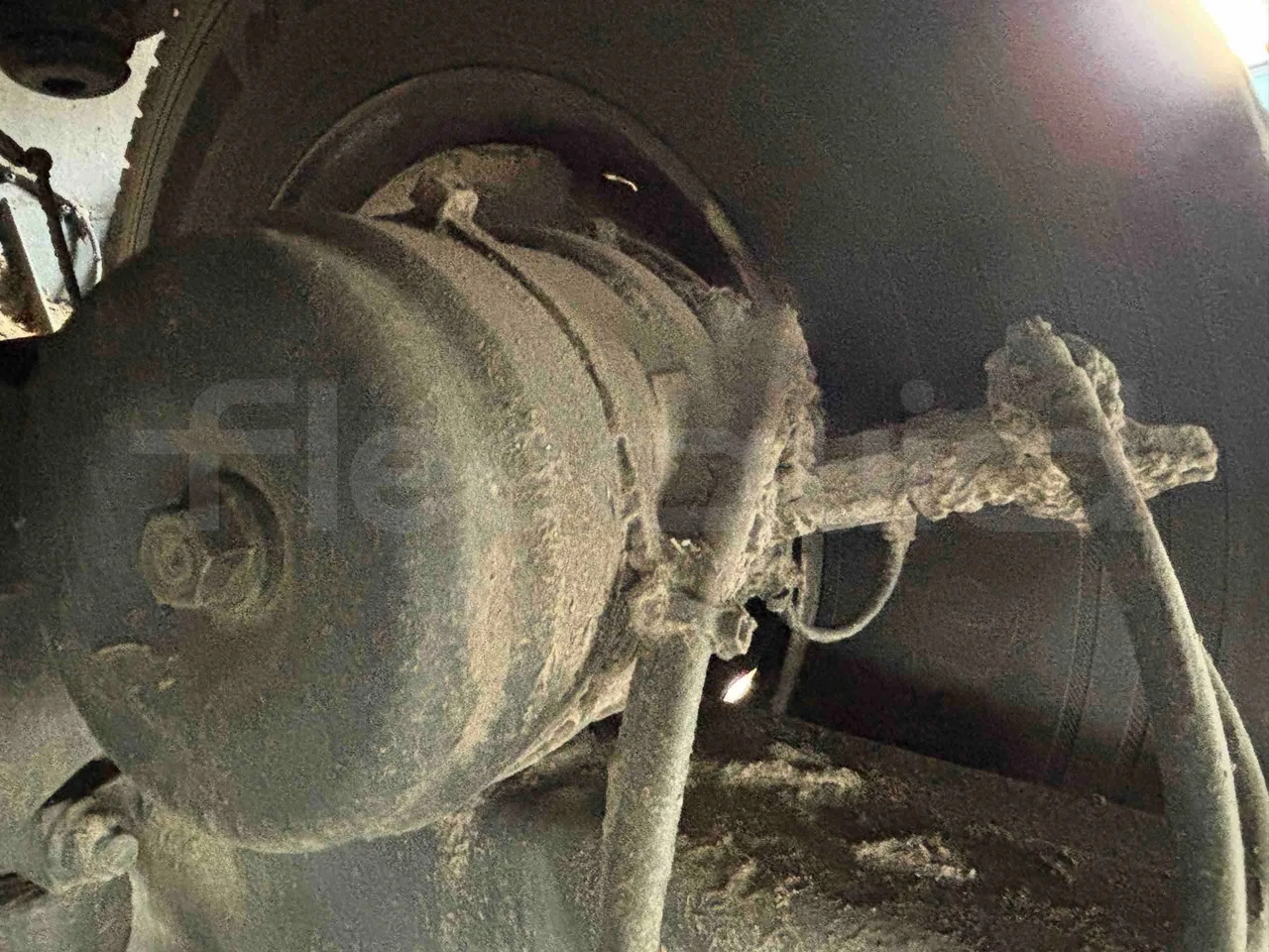 Setra S415 - axle 2 caliper brakes right