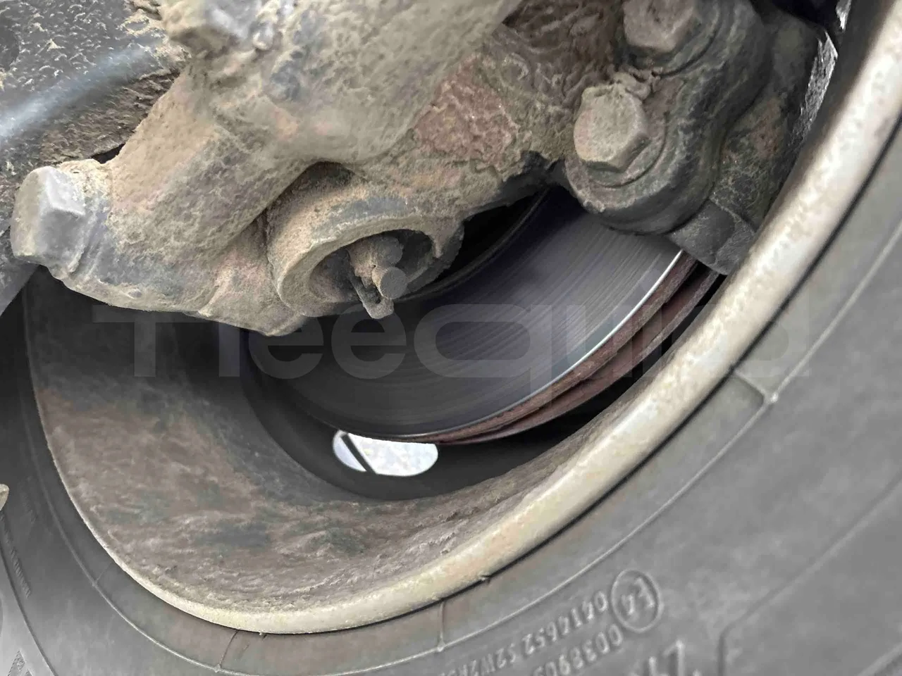 Setra S415 - front discs left