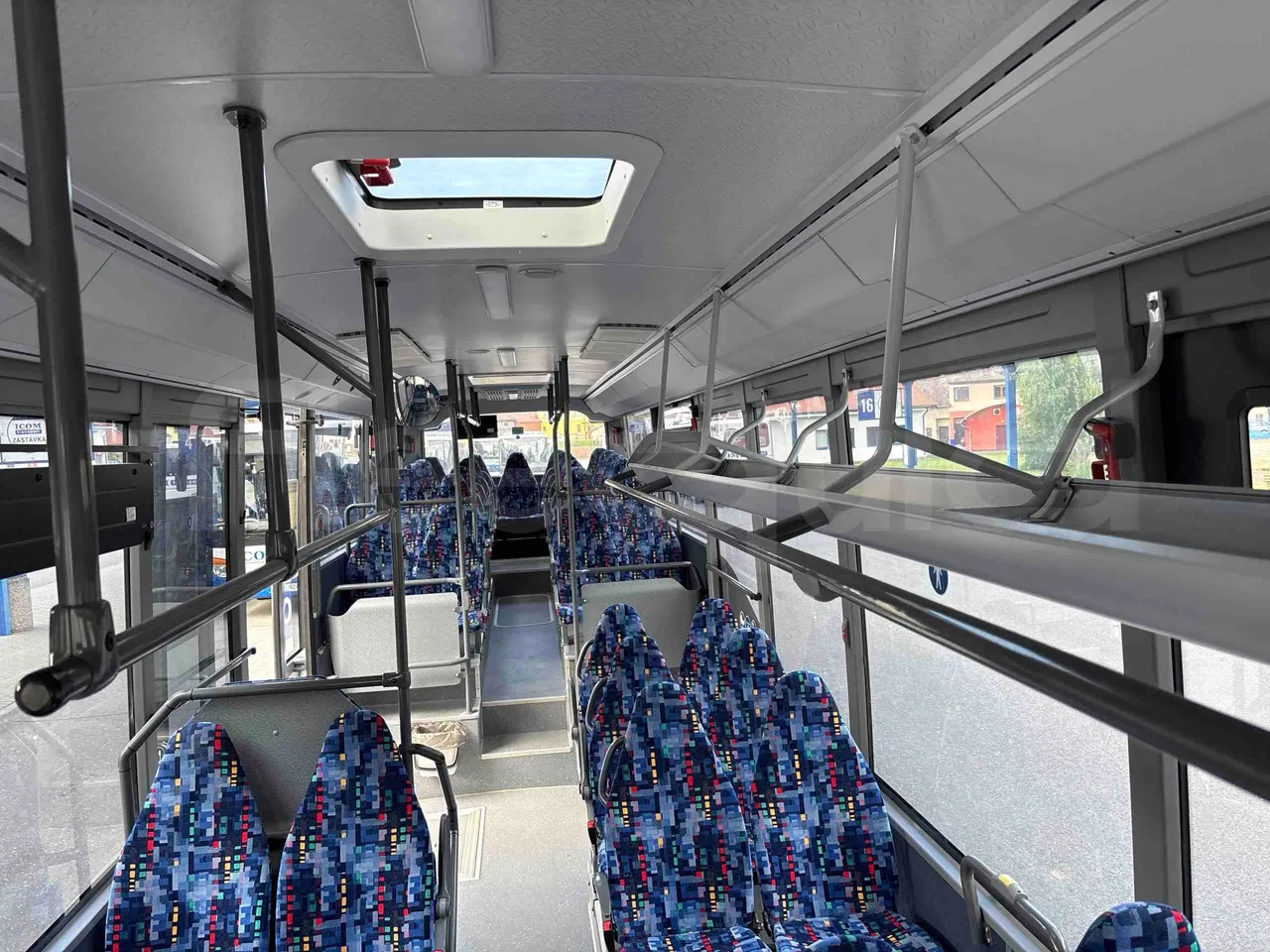Setra S415 - handrails photo