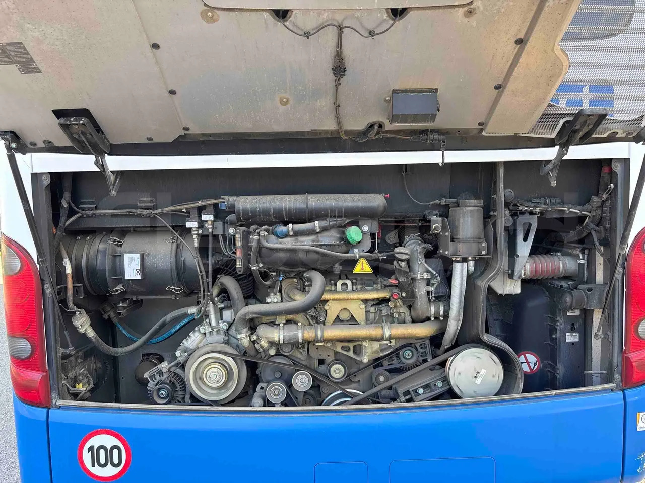 Setra S415 - rear hatch open