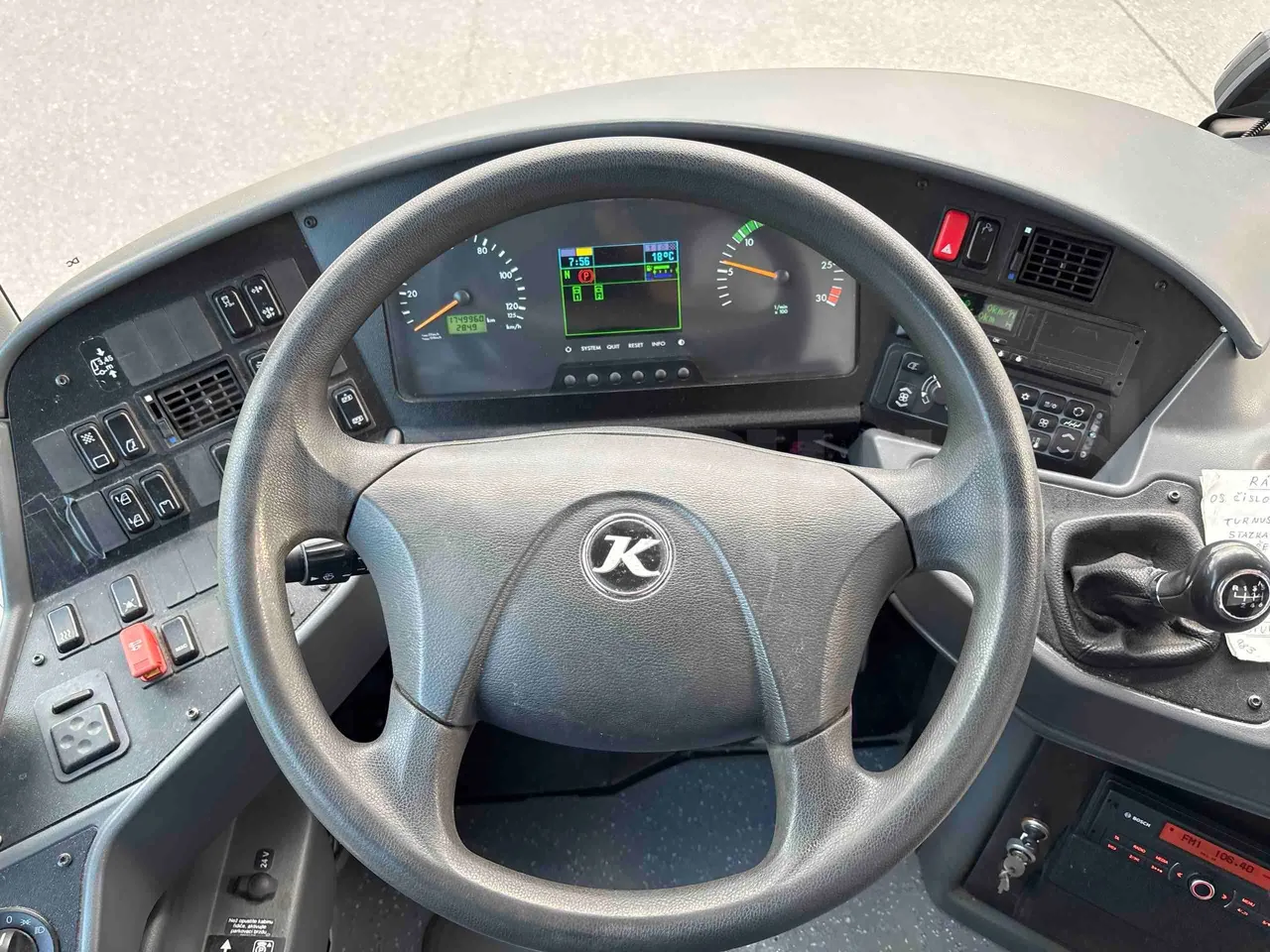 Setra S415 - steering wheel photo