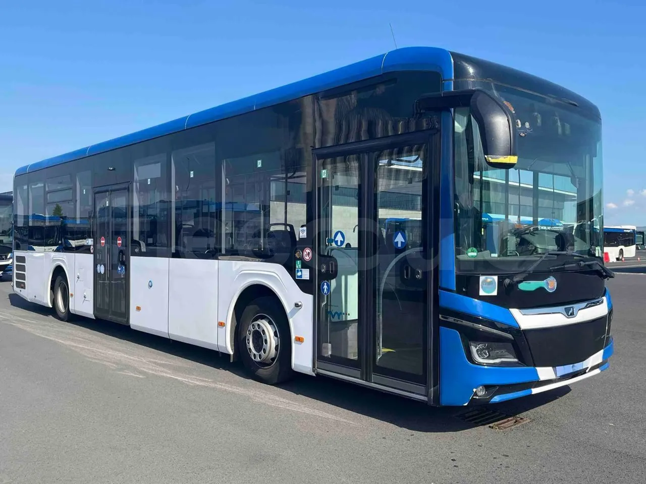 Man Lion's Intercity - Base cover photo