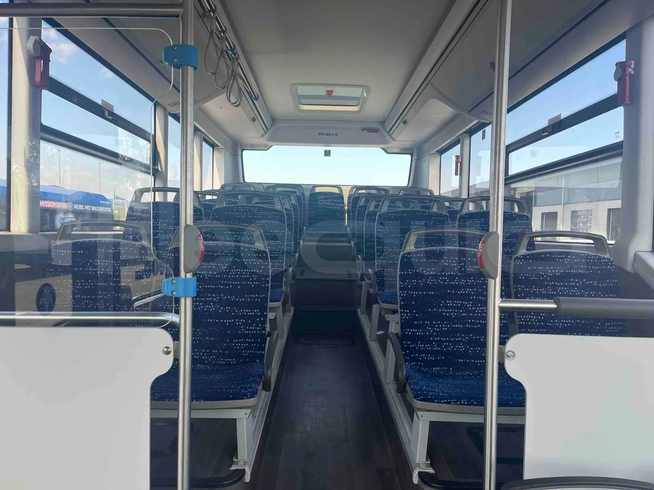 Man Lion's Intercity - reverse view middle aisle