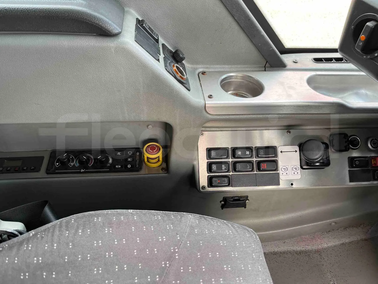 Mercedes-Benz Citaro O 530/2PCL2E4 - Euro 4 - 210 kW - 11,950 mt - radio accessories photo