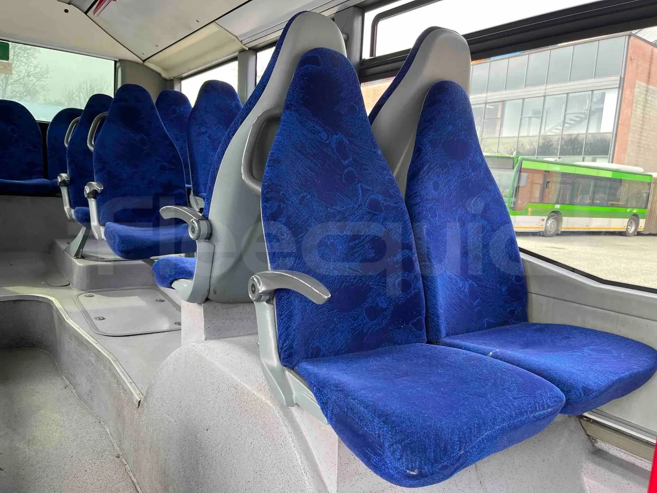 Mercedes-Benz Citaro O 530/2PCL2E4 - Euro 4 - 210 kW - 11,950 mt - armrest detail photo