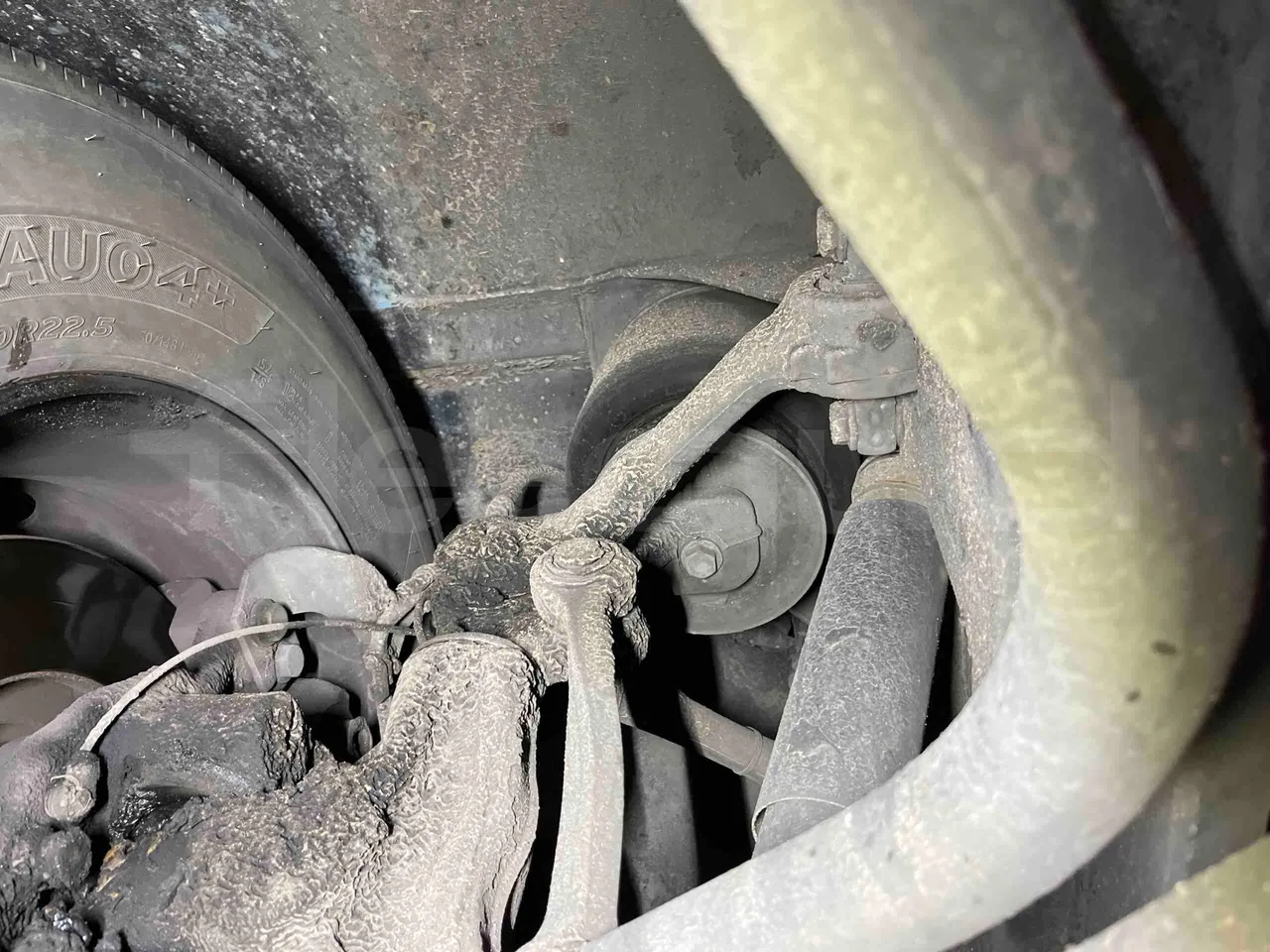 Mercedes-Benz Citaro O 530/2PCL2E4 - Euro 4 - 210 kW - 11,950 mt - front air springs left