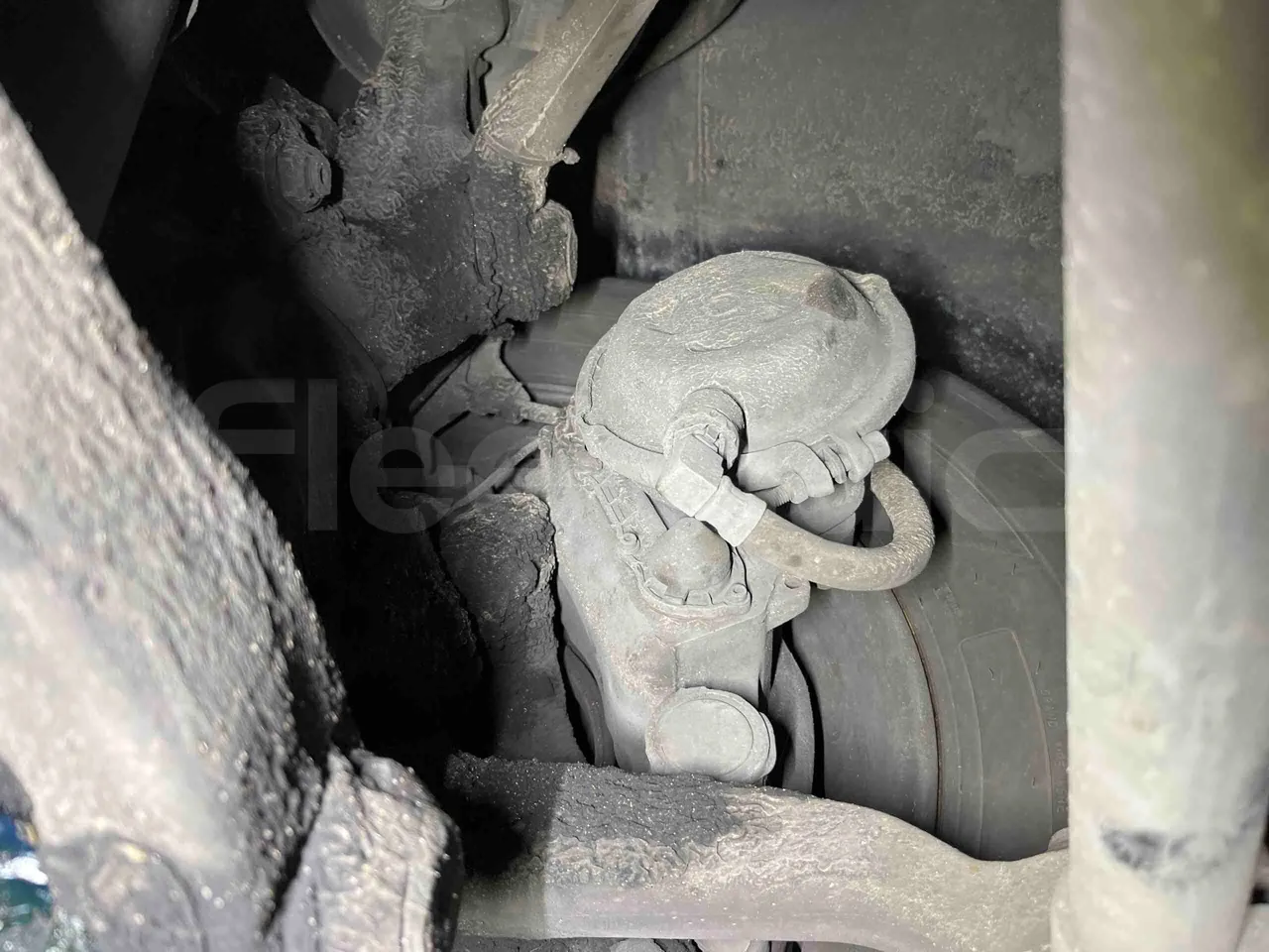 Mercedes-Benz Citaro O 530/2PCL2E4 - Euro 4 - 210 kW - 11,950 mt - front brake calipers left