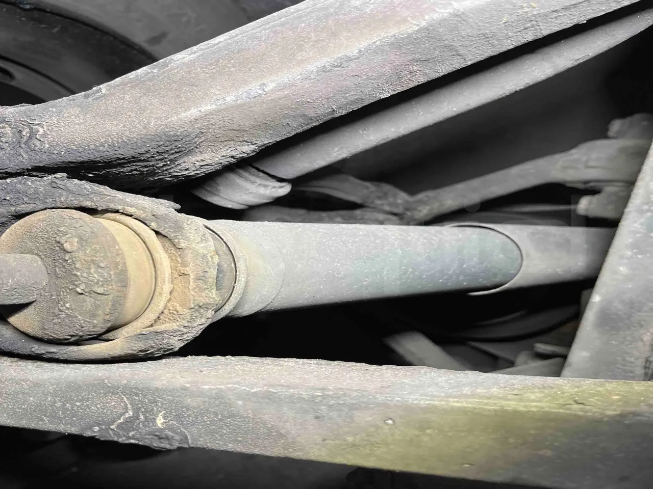 Mercedes-Benz Citaro O 530/2PCL2E4 - Euro 4 - 210 kW - 11,950 mt - front shock absorbers left