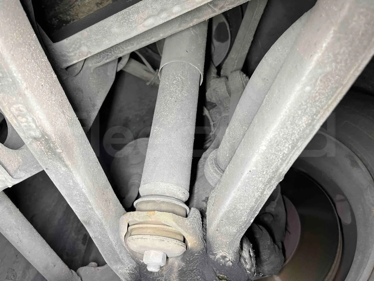 Mercedes-Benz Citaro O 530/2PCL2E4 - Euro 4 - 210 kW - 11,950 mt - front shock absorbers right