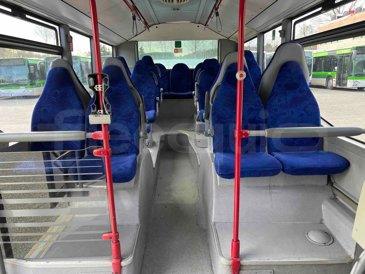 Mercedes-Benz Citaro O 530/2PCL2E4 - Euro 4 - 210 kW - 11,950 mt - reverse view middle aisle
