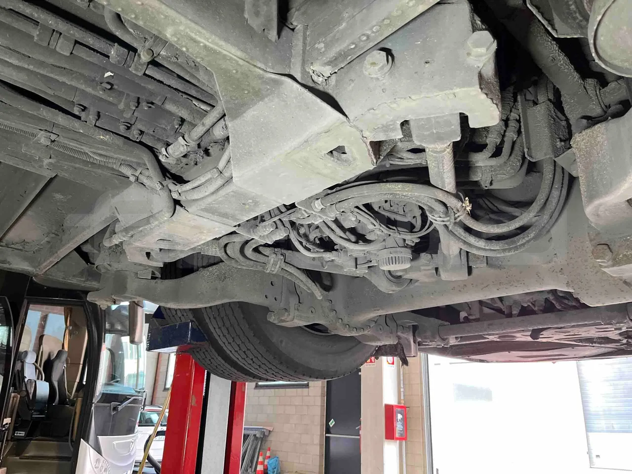 Mercedes-Benz Citaro O 530/2PCL2E4 - Euro 4 - 210 kW - 11,950 mt - axle 3 right side