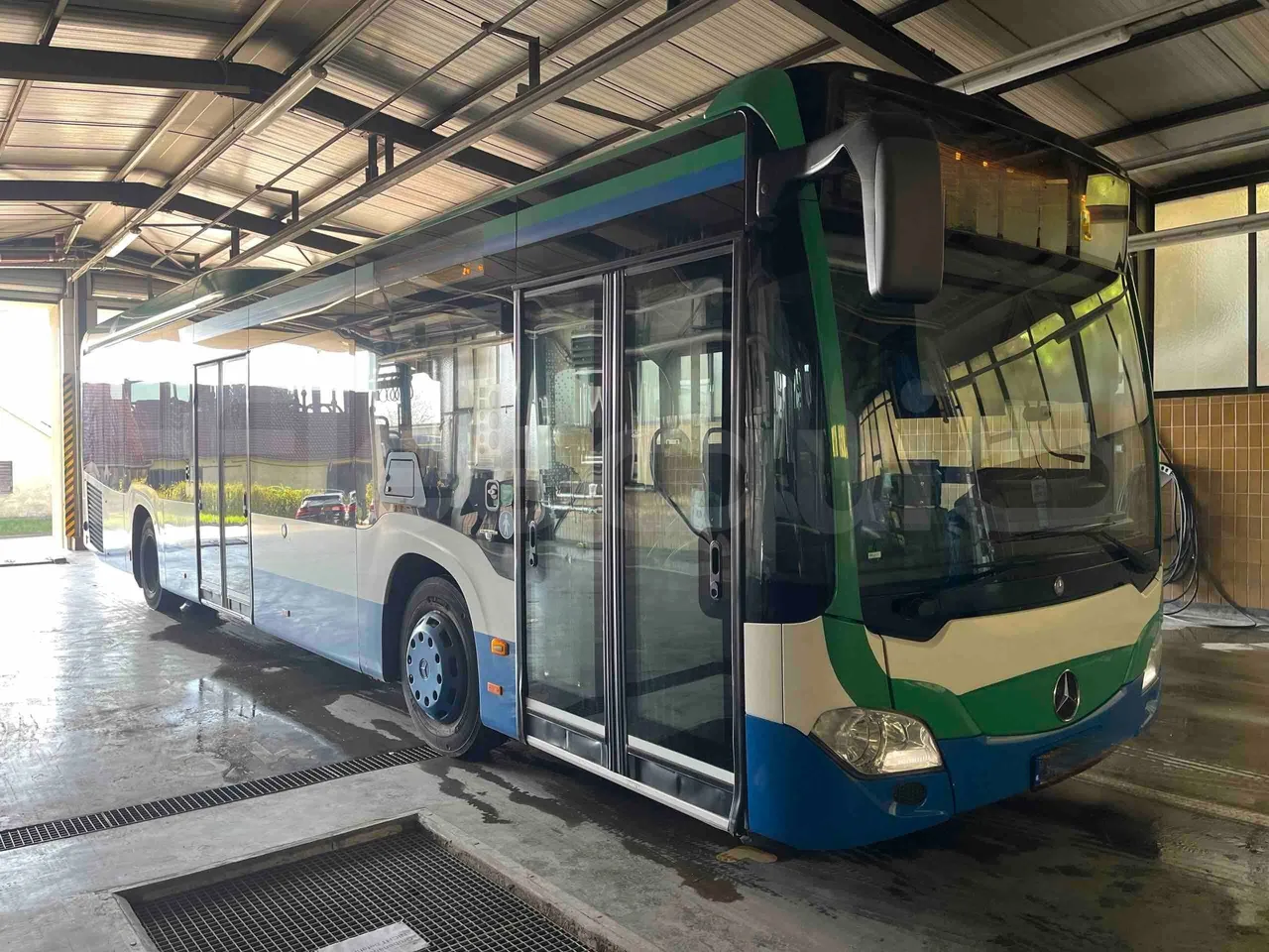 Mercedes-Benz Citaro O 530 LE - Euro 6 - 220 kW - 12.170 mt - Base cover photo