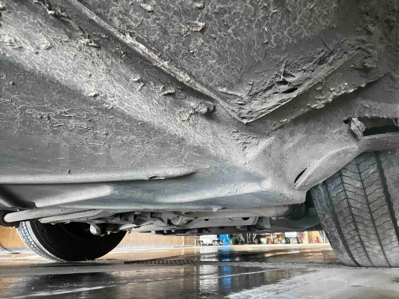 Mercedes-Benz Citaro O 530 LE - Euro 6 - 220 kW - 12.170 mt - front axle right side