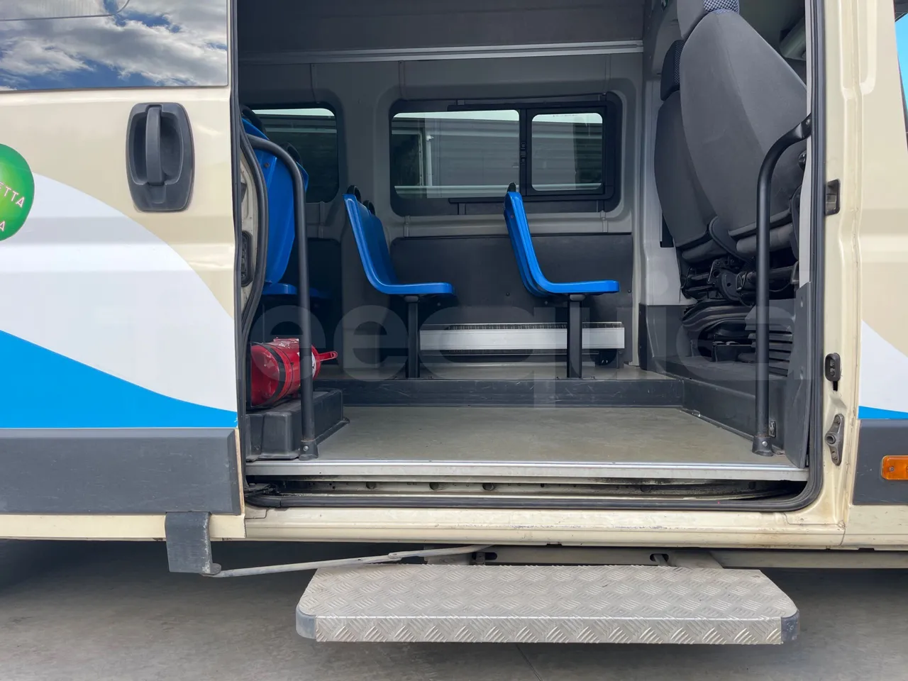 Fiat Ducato 250EDMLC BXL - Euro4  - 115kW - 6.363mt - jack and driver keys