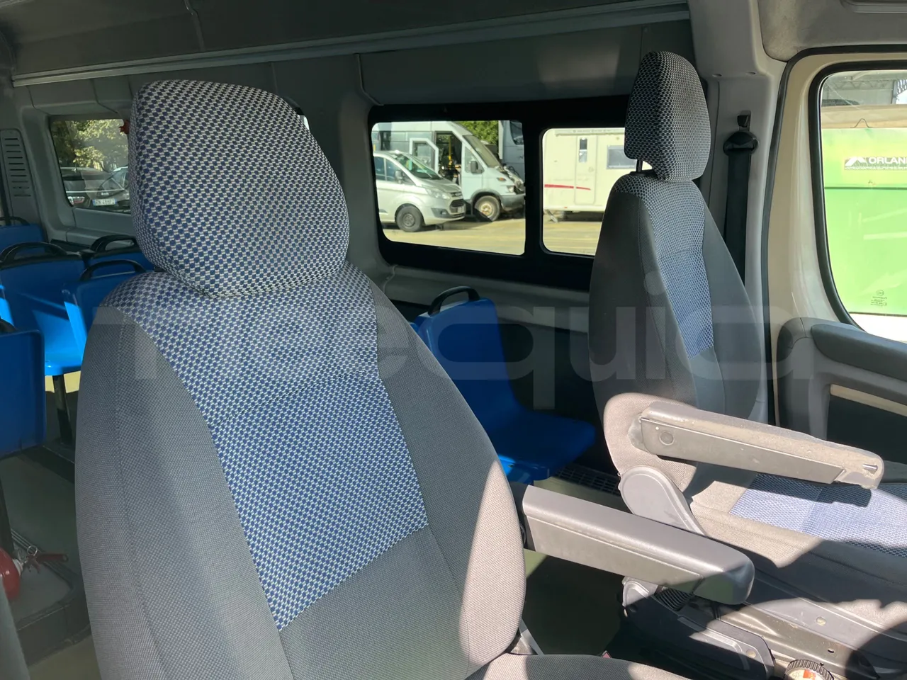 Fiat Ducato 250EDMLC BXL - Euro4  - 115kW - 6.363mt - driver microphone accessories photo