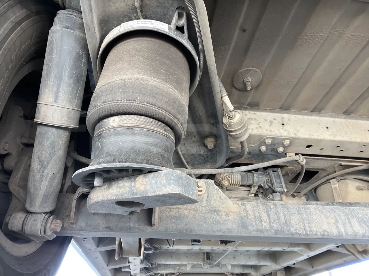 Fiat Ducato 250EDMLC BXL - Euro4  - 115kW - 6.363mt - axel 2 air springs 2 left