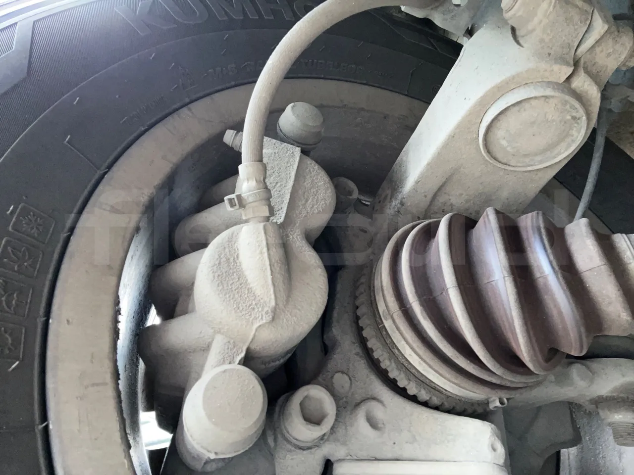 Fiat Ducato 250EDMLC BXL - Euro4  - 115kW - 6.363mt - front brake calipers right