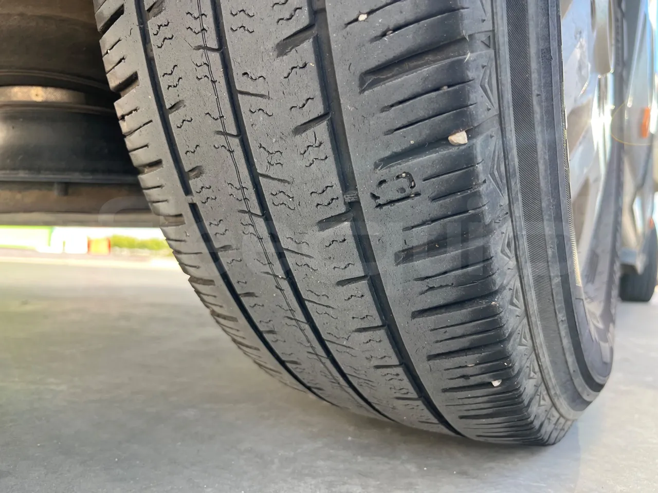 Fiat Ducato 250EDMLC BXL - Euro4  - 115kW - 6.363mt - tread condition second axle tires right