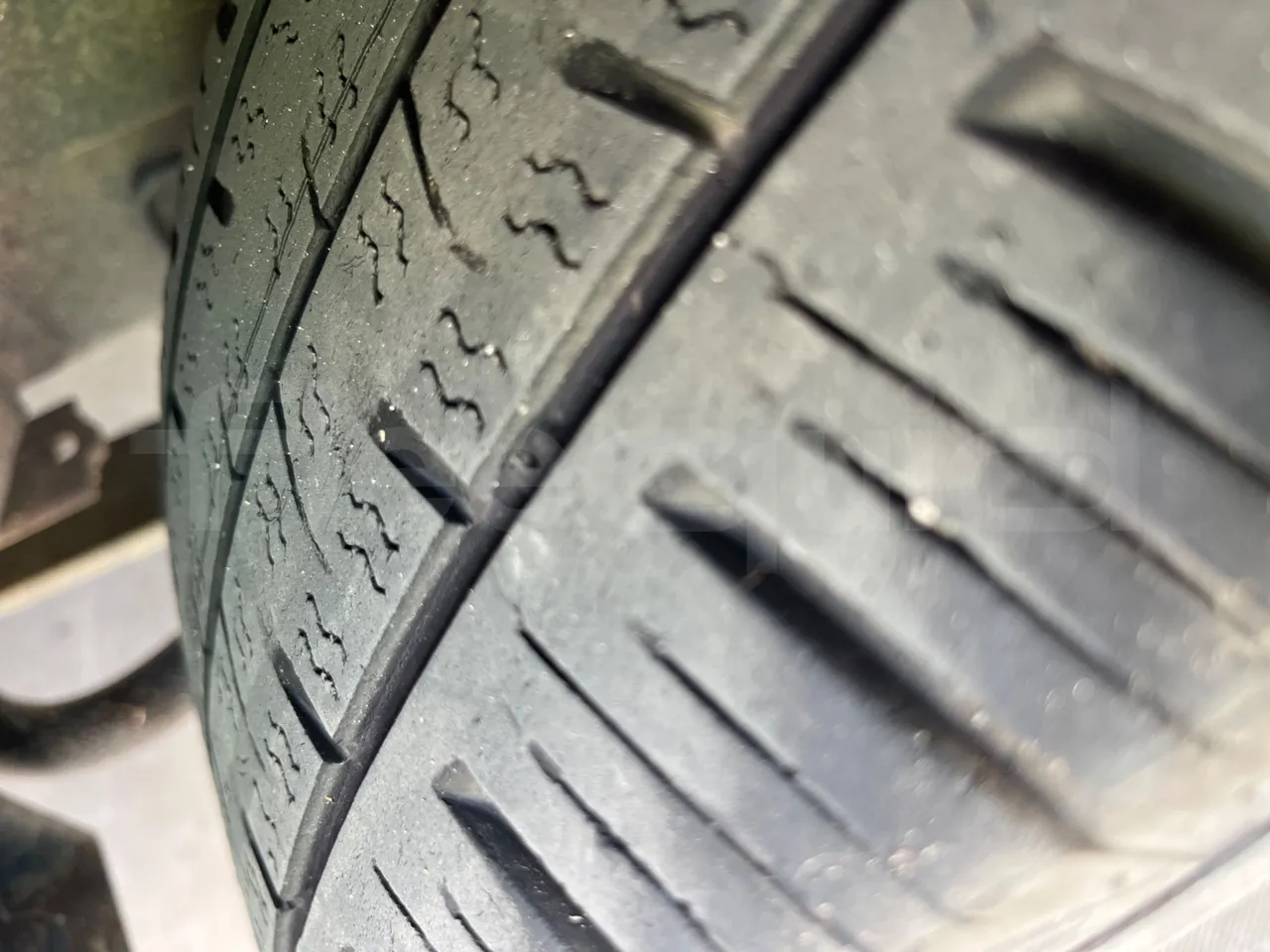 Fiat Ducato 250EDMLC BXL - Euro4  - 115kW - 6.363mt - tread condition third axle tires right