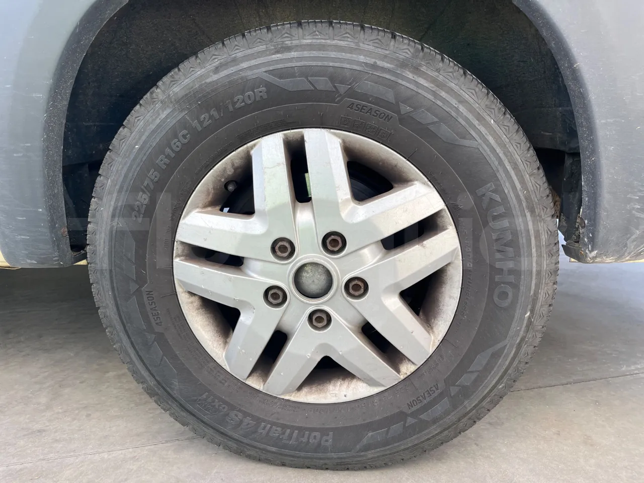 Fiat Ducato 250EDMLC BXL - Euro4  - 115kW - 6.363mt - rear left tire photo