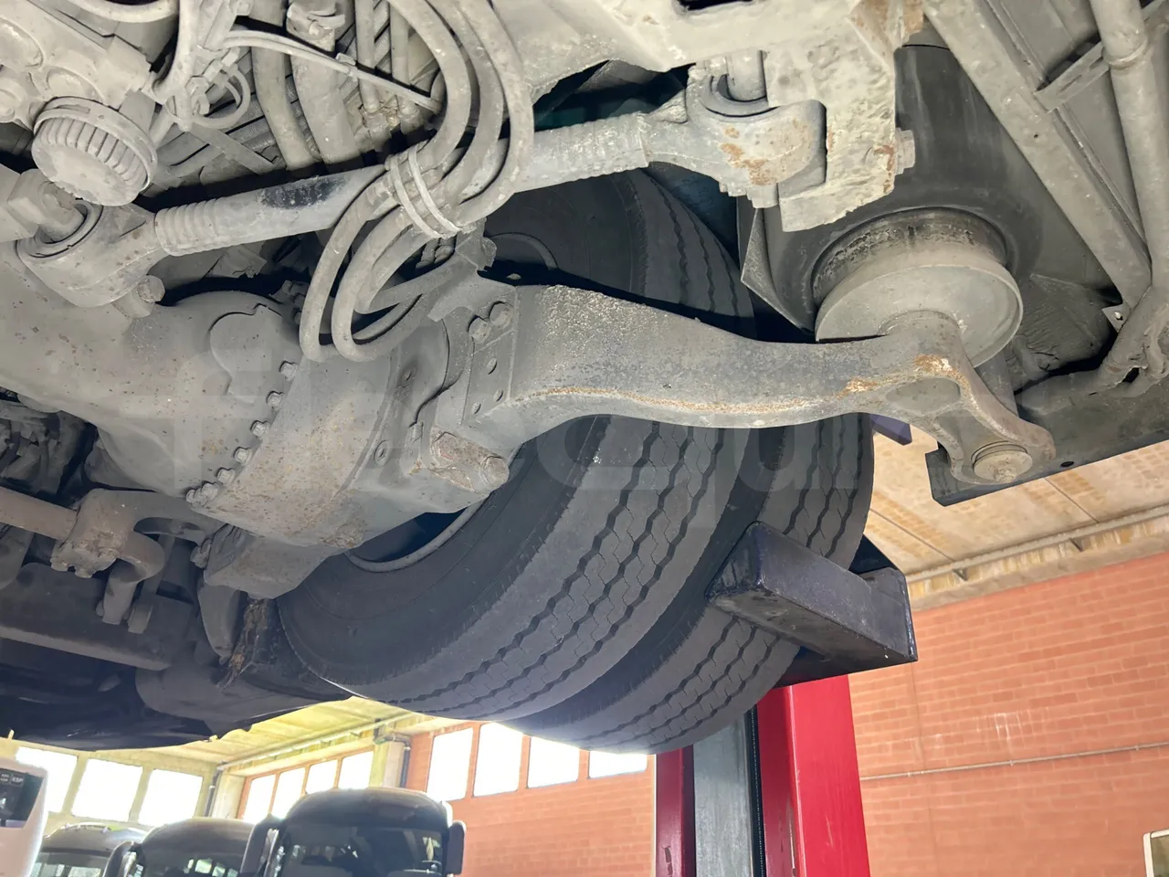 Mercedes-Benz Citaro O 530/2PCL2E4 - Euro 4 - 210 kW - 11,950 mt - axel 3  discs right