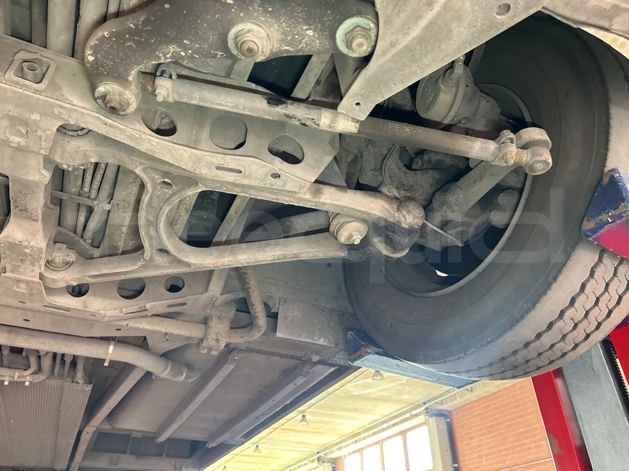 Mercedes-Benz Citaro O 530/2PCL2E4 - Euro 4 - 210 kW - 11,950 mt - front axle left side