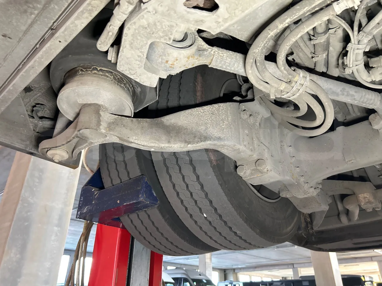 Mercedes-Benz Citaro O 530/2PCL2E4 - Euro 4 - 210 kW - 11,950 mt - axle 3 right side