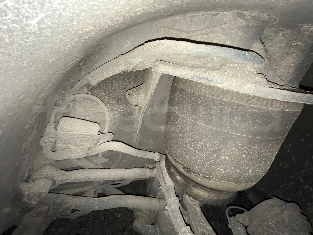 Man Lion's City A21 - EUR5 - 206kW - 11.980m - front shock absorbers left