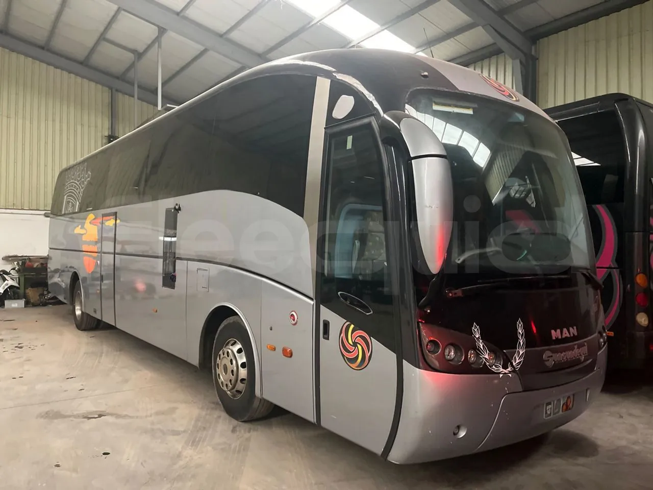 Man Ratio 18440 - Euro 4 - 324kW - 12.975 mt - 3/4 front right doors