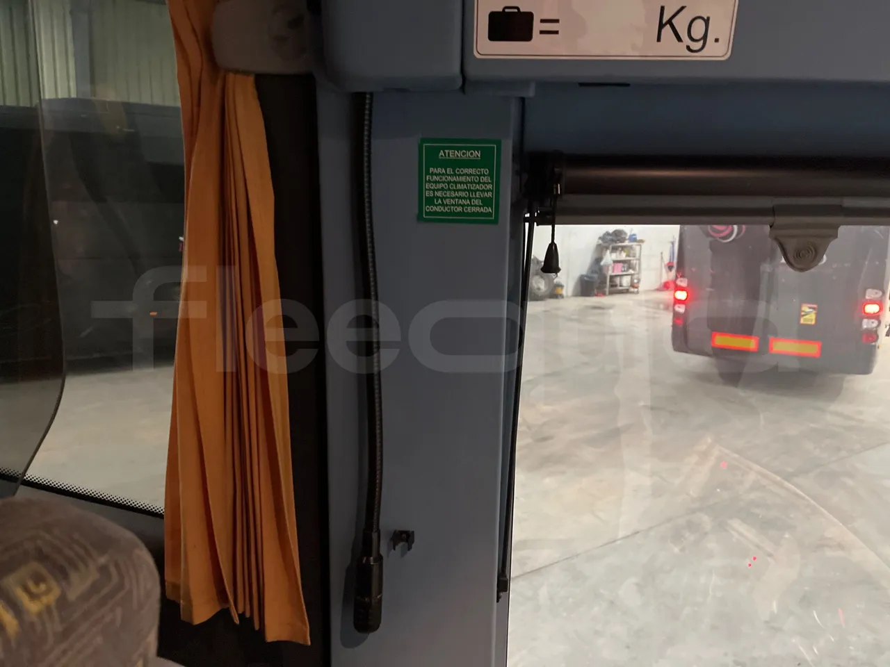 Man Ratio 18440 - Euro 4 - 324kW - 12.975 mt - driver microphone accessories photo