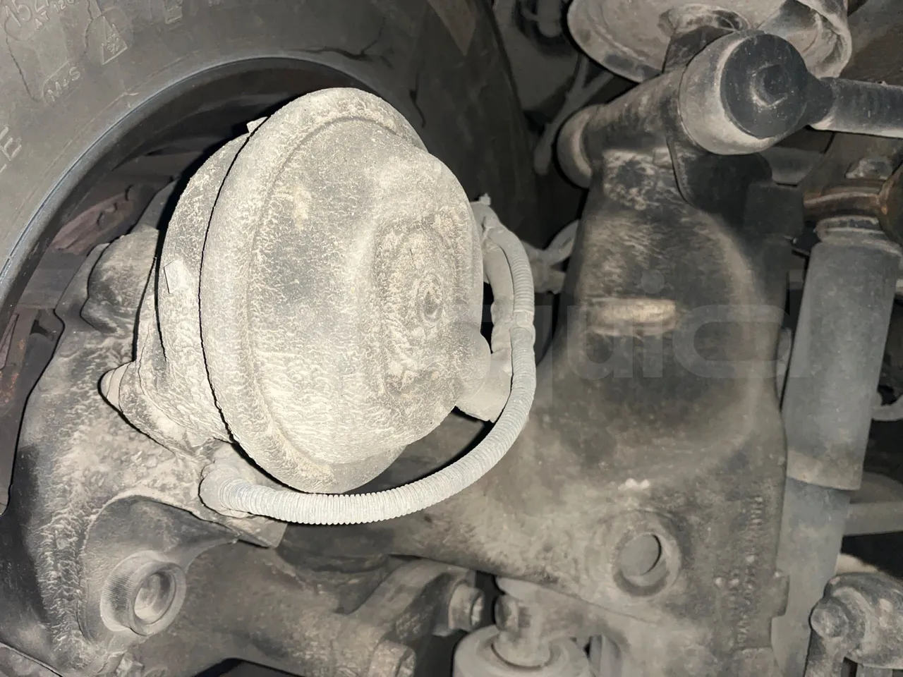 Man Ratio 18440 - Euro 4 - 324kW - 12.975 mt - front brake calipers left