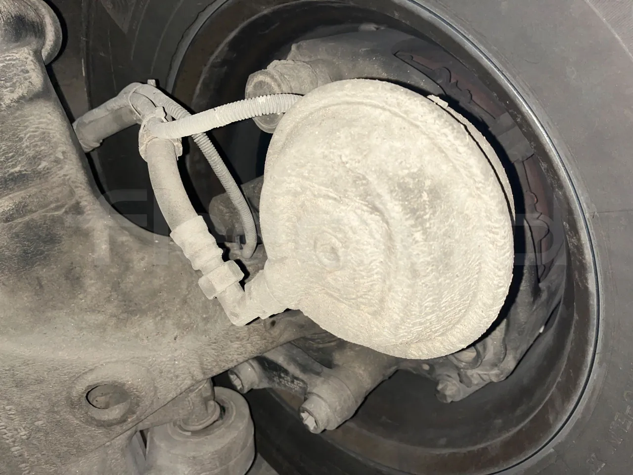 Man Ratio 18440 - Euro 4 - 324kW - 12.975 mt - front brake calipers right