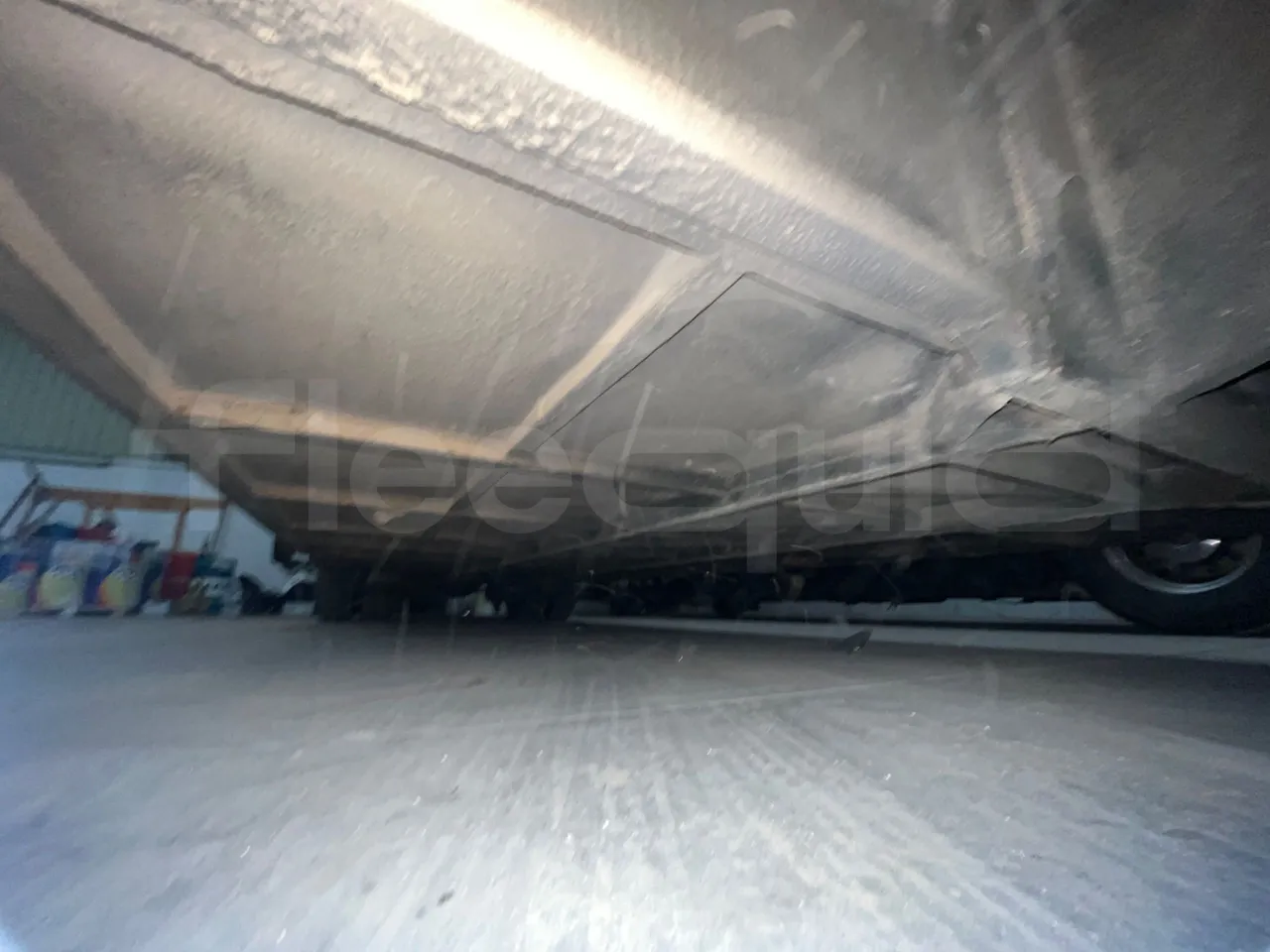 Man Ratio 18440 - Euro 4 - 324kW - 12.975 mt - central undercarriage photo