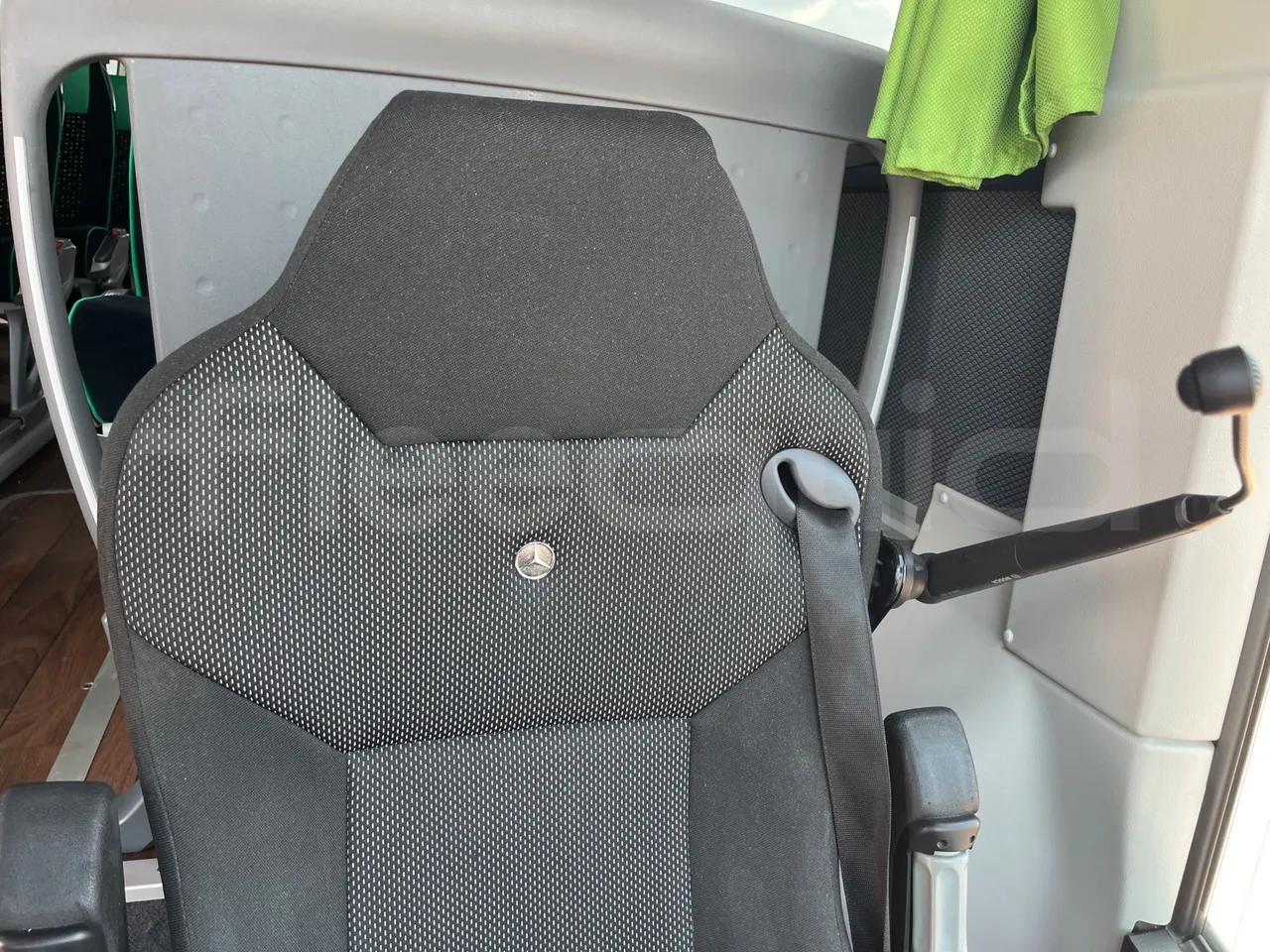 Mercedes-Benz Tourismo MB E 16/2 RHD - Euro 6 -  315 kW -  13.115 mt - driver microphone accessories photo