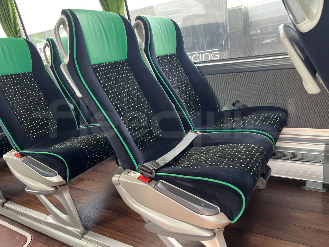 Mercedes-Benz Tourismo MB E 16/2 RHD - Euro 6 -  315 kW -  13.115 mt - central seat safety belt