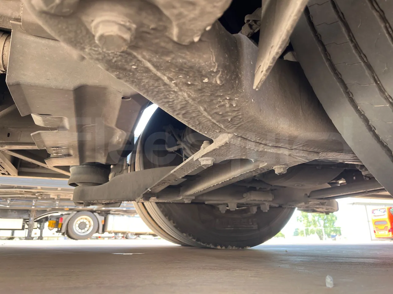 Mercedes-Benz Tourismo MB E 16/2 RHD - Euro 6 -  315 kW -  13.115 mt - axle 2 discs left