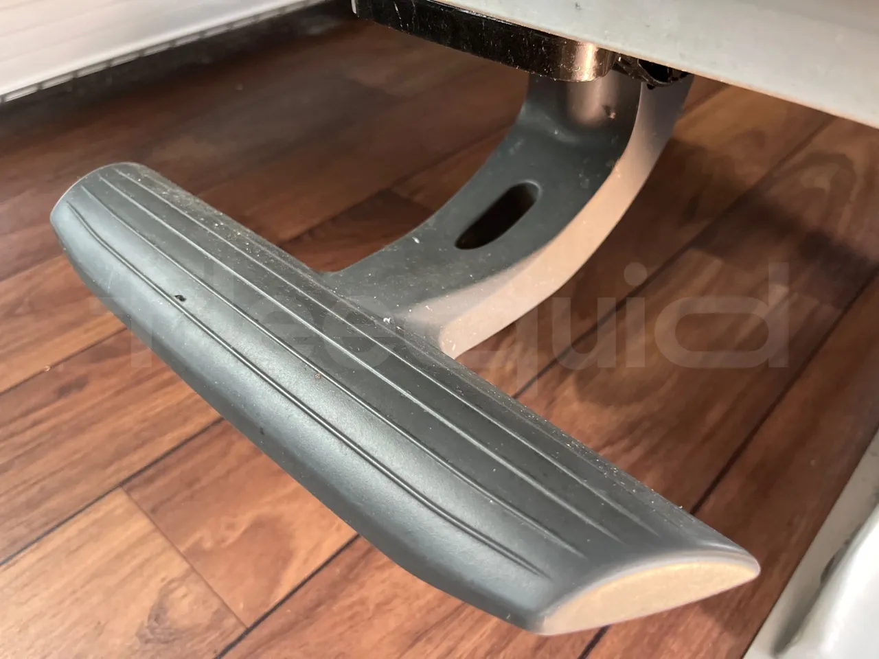 Mercedes-Benz Tourismo MB E 16/2 RHD - Euro 6 -  315 kW -  13.115 mt - footrest detail photo