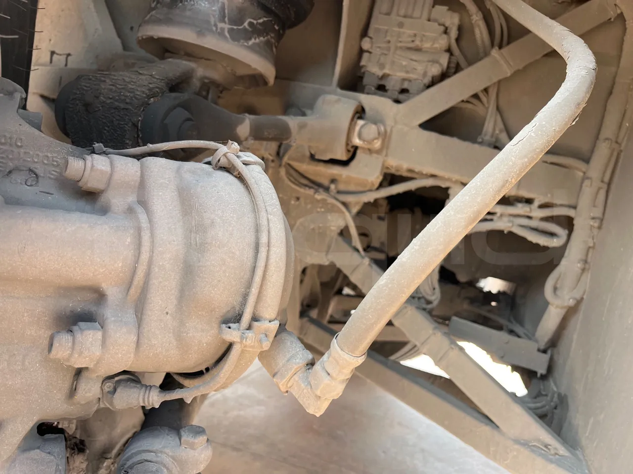 Mercedes-Benz Tourismo MB E 16/2 RHD - Euro 6 -  315 kW -  13.115 mt - front brake calipers left