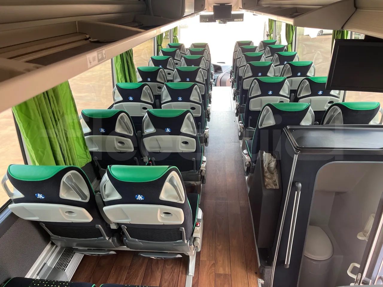 Mercedes-Benz Tourismo MB E 16/2 RHD - Euro 6 -  315 kW -  13.115 mt - forward view all seats last row height